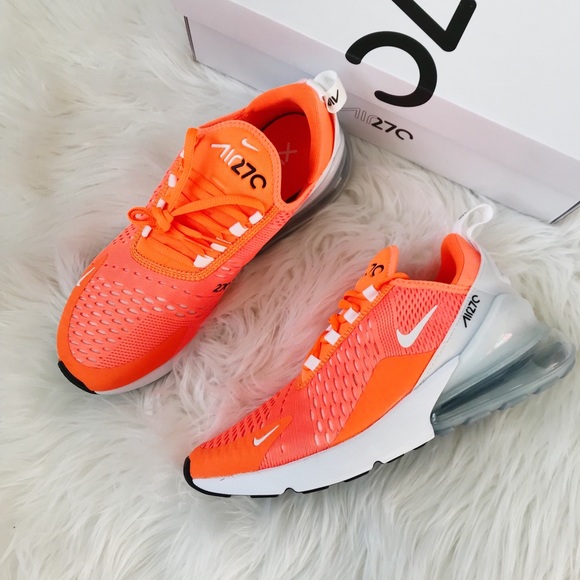 Nike women’s air max 270 sneakers - Picture 3 of 6